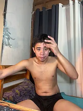 urasianbigcock online show from December 19, 2025, 7:15 am