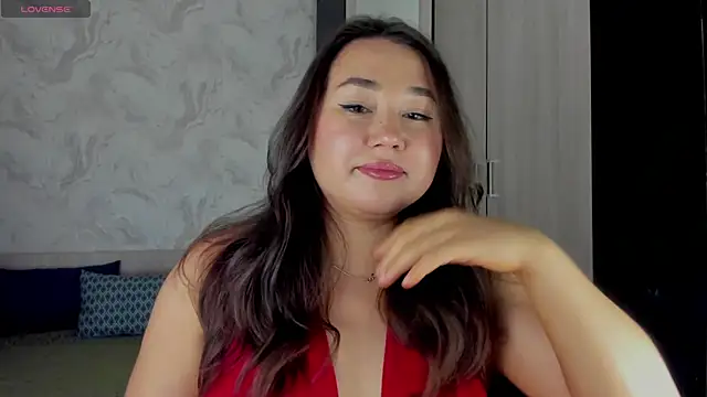 Snapshot of emilia_mur chatting on June 19, 2026, 11:52 pm emilia mur online show from June 19, 2026, 11:52 pm