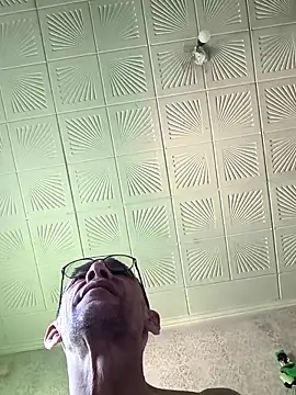 Snapshot of Tinh0t chatting on February 28, 2026, 12:17 pm Tinh0t online show from February 28, 2026, 12:17 pm