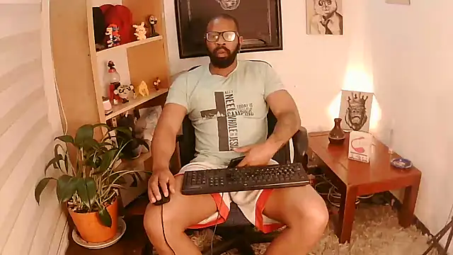 Snapshot of King_Malik chatting on October 24, 2025, 2:02 pm King Malik online show from October 24, 2025, 2:02 pm