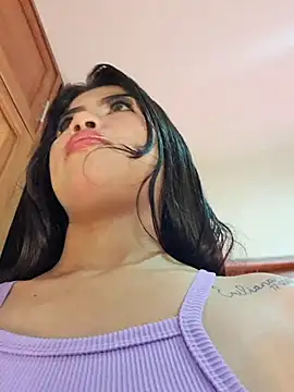 Snapshot of Luna_20x chatting on November 19, 2025, 6:52 pm Luna 20x online show from November 19, 2025, 6:52 pm