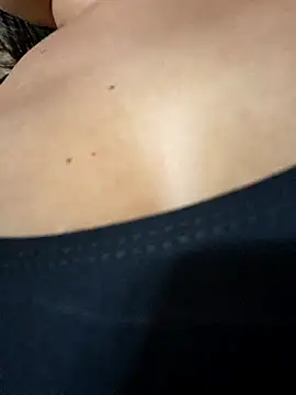 Snapshot of Luna_20x chatting on December 1, 2025, 6:57 pm Luna 20x online show from December 1, 2025, 6:57 pm