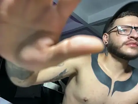 Snapshot of francoolatino chatting on October 20, 2025, 1:39 am francoolatino online show from October 20, 2025, 1:39 am