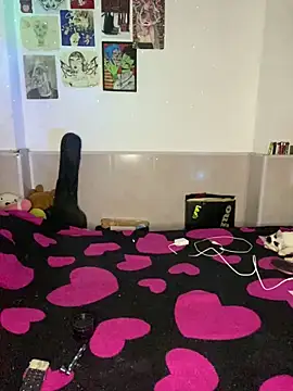 venusobryan 55 online show from April 8, 2026, 11:59 pm