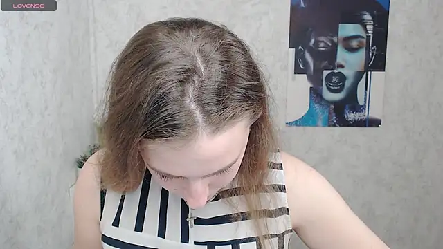 Snapshot of AmandaDimond_ chatting on April 25, 2026, 1:41 pm AmandaDimond online show from April 25, 2026, 1:41 pm