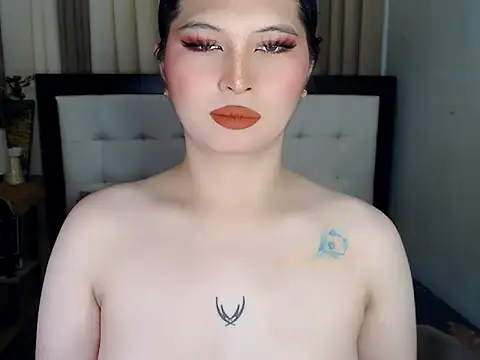 NaomiSmall online show from September 12, 2025, 8:47 am