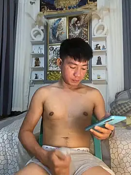 xshyboyx online show from September 26, 2025, 3:16 pm