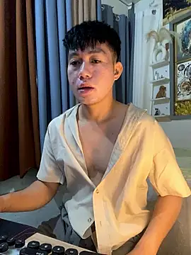 Snapshot of xshyboyx chatting on January 13, 2026, 2:17 am xshyboyx online show from January 13, 2026, 2:17 am