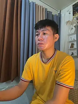 Snapshot of xshyboyx chatting on February 1, 2026, 1:48 am xshyboyx online show from February 1, 2026, 1:48 am