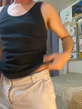 Snapshot of xshyboyx chatting on February 3, 2026, 2:21 am xshyboyx online show from February 3, 2026, 2:21 am