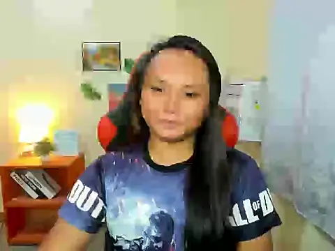 Snapshot of hella_queen chatting on March 20, 2026, 9:25 am hella queen online show from March 20, 2026, 9:25 am