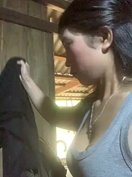 ThiHa003 online show from November 17, 2025, 5:13 am