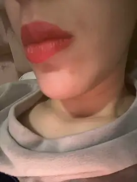 Mimisixo online show from February 10, 2026, 11:42 pm