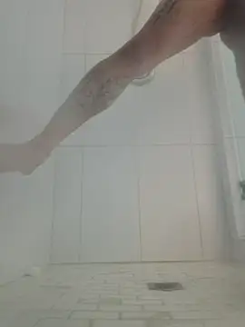 Snapshot of Cnutt310 chatting on November 5, 2025, 8:53 pm Cnutt310 online show from November 5, 2025, 8:53 pm