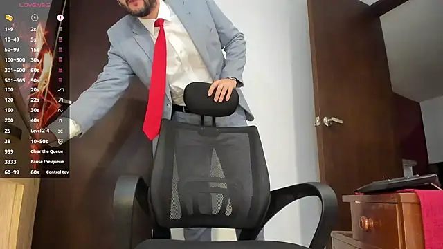 Snapshot of KarlBoss1 chatting on September 27, 2025, 10:42 am KarlBoss1 online show from September 27, 2025, 10:42 am