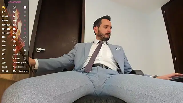 Snapshot of KarlBoss1 chatting on September 28, 2025, 1:38 pm KarlBoss1 online show from September 28, 2025, 1:38 pm