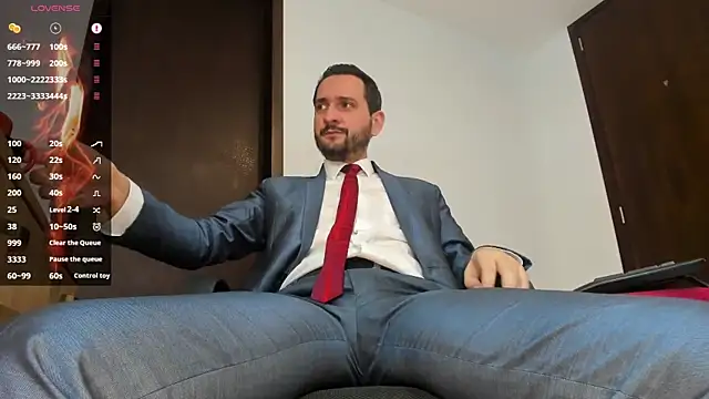 Snapshot of KarlBoss1 chatting on October 13, 2025, 2:50 pm KarlBoss1 online show from October 13, 2025, 2:50 pm