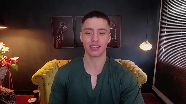 Snapshot of deivid_parker chatting on April 20, 2026, 1:58 pm deivid parker online show from April 20, 2026, 1:58 pm