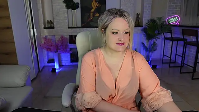 MariemLui online show from February 28, 2026, 3:35 pm