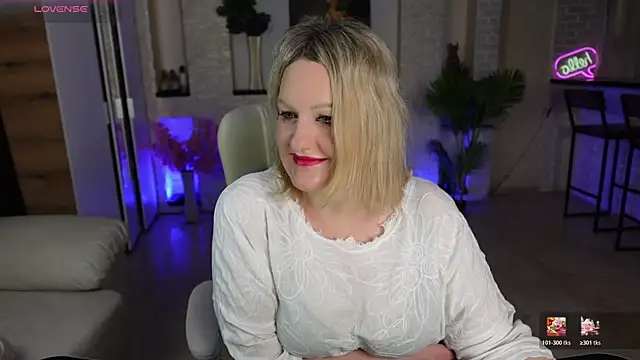 Snapshot of MariemLui chatting on March 30, 2026, 11:11 am MariemLui online show from March 30, 2026, 11:11 am