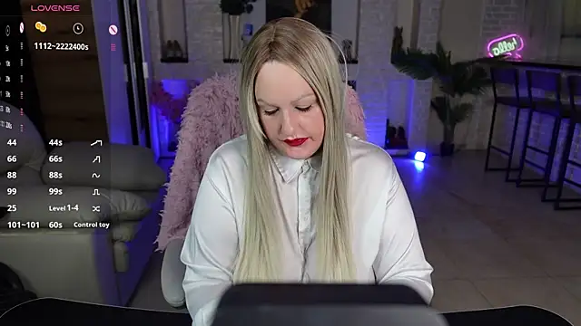 Snapshot of MariemLui chatting on May 4, 2026, 3:52 pm MariemLui online show from May 4, 2026, 3:52 pm