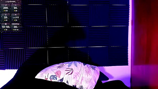 Snapshot of kinkyboat23 chatting on November 7, 2025, 8:53 pm kinkyboat23 online show from November 7, 2025, 8:53 pm