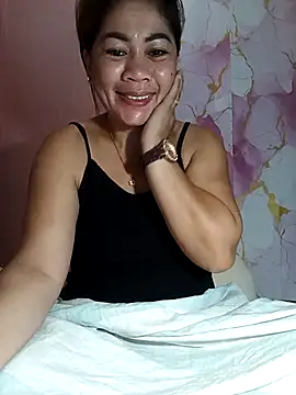 sexybitch 02 online show from April 22, 2026, 7:15 pm