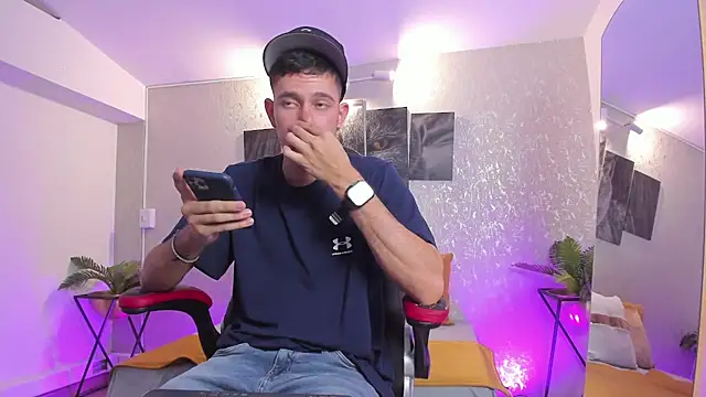 nils saint online show from November 11, 2025, 2:44 am