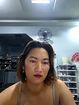 lustlushlady6 online show from December 3, 2025, 8:51 pm