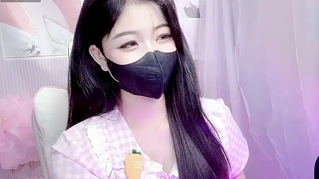 kemybaby online show from April 14, 2026, 8:15 pm