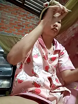 Snapshot of Sammy265 chatting on November 1, 2025, 11:56 am Sammy265 online show from November 1, 2025, 11:56 am