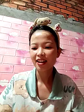 Snapshot of Sammy265 chatting on November 5, 2025, 11:32 am Sammy265 online show from November 5, 2025, 11:32 am