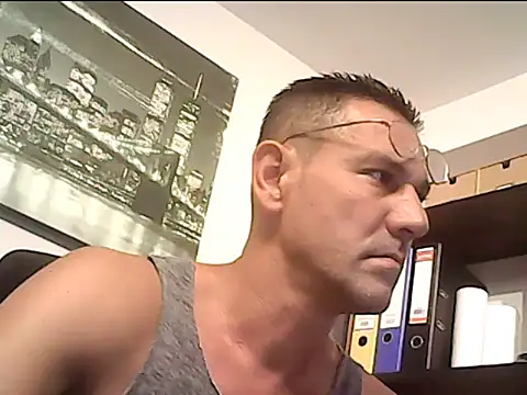 Snapshot of mastercharisma35 chatting on September 10, 2025, 10:15 am mastercharisma35 online show from September 10, 2025, 10:15 am