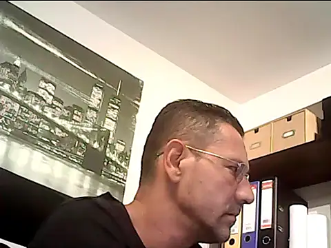 Snapshot of mastercharisma35 chatting on September 22, 2025, 10:28 am mastercharisma35 online show from September 22, 2025, 10:28 am