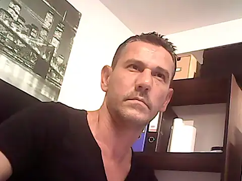 Snapshot of mastercharisma35 chatting on September 27, 2025, 3:50 pm mastercharisma35 online show from September 27, 2025, 3:50 pm