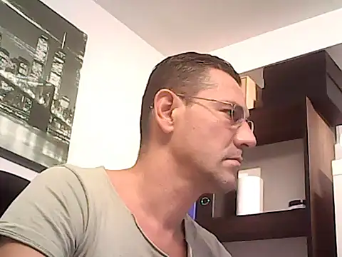 Snapshot of mastercharisma35 chatting on October 6, 2025, 10:02 am mastercharisma35 online show from October 6, 2025, 10:02 am