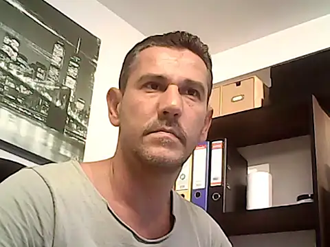 Snapshot of mastercharisma35 chatting on October 9, 2025, 12:58 pm mastercharisma35 online show from October 9, 2025, 12:58 pm