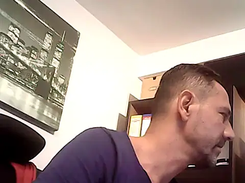 Snapshot of mastercharisma35 chatting on October 13, 2025, 8:47 am mastercharisma35 online show from October 13, 2025, 8:47 am