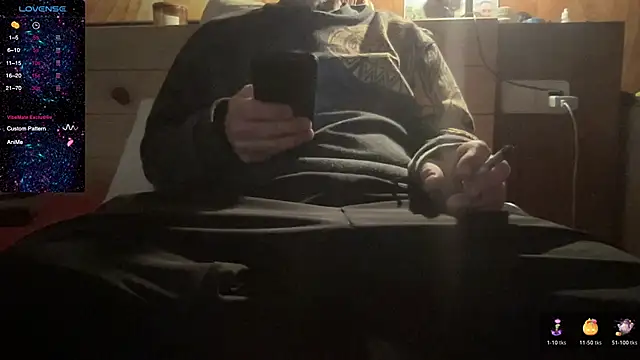 Snapshot of persix3x chatting on November 23, 2025, 9:20 am persix3x online show from November 23, 2025, 9:20 am