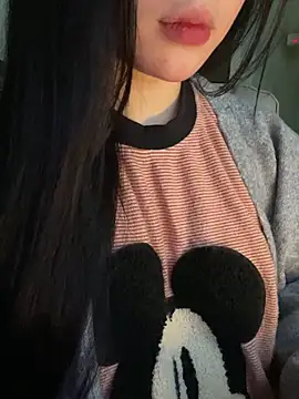 Snapshot of Nancy68 chatting on February 4, 2026, 5:35 am Nancy68 online show from February 4, 2026, 5:35 am