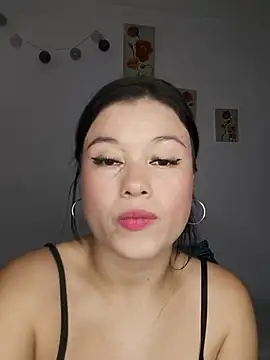 Snapshot of Meriilyn_Monroe724 chatting on March 12, 2026, 4:02 pm Meriilyn Monroe724 online show from March 12, 2026, 4:02 pm