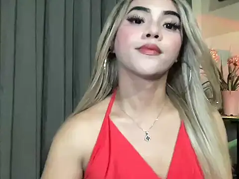 Snapshot of calimonroe chatting on May 10, 2026, 8:36 pm calimonroe online show from May 10, 2026, 8:36 pm