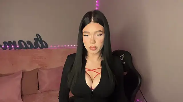 mistress of hearts online show from October 17, 2025, 8:11 pm