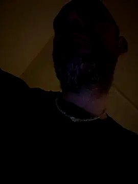 Snapshot of thepenisher777 chatting on September 19, 2025, 3:52 am thepenisher777 online show from September 19, 2025, 3:52 am