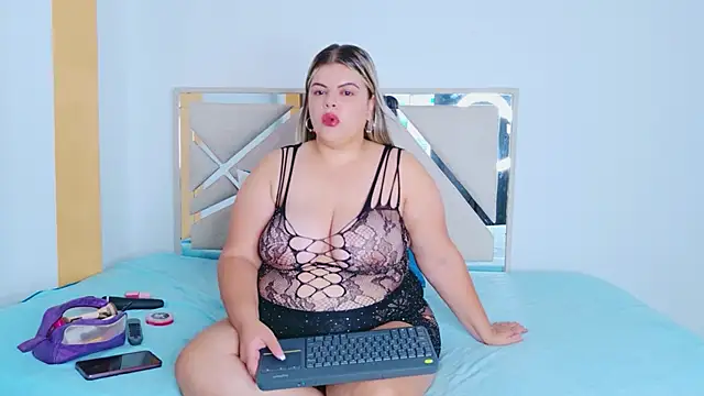 KiimBrooks online show from April 13, 2026, 10:54 am