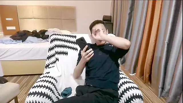 Snapshot of Tsia-Die chatting on November 11, 2025, 6:13 am Tsia-Die online show from November 11, 2025, 6:13 am