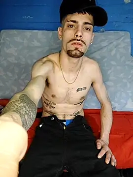 Demian24  online show from October 4, 2025, 3:59 am