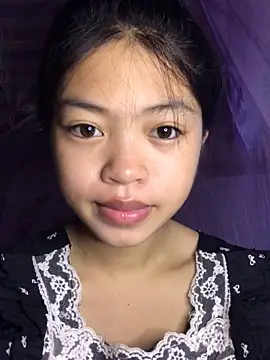 Snapshot of Thy00__ chatting on October 3, 2025, 1:13 am Thy00   online show from October 3, 2025, 1:13 am