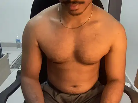 Hotmaskedboi online show from November 23, 2025, 11:21 am