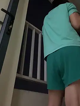 Snapshot of Mei-Mei89 chatting on November 5, 2025, 10:10 pm Mei-Mei89 online show from November 5, 2025, 10:10 pm